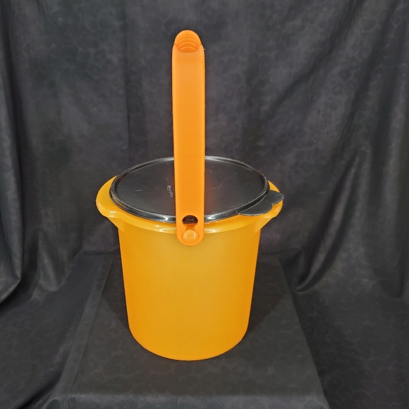 Tupperware Halloween Orange Canister Bucket 5L Handle Lid Trick or Treat - Picture 5 of 12